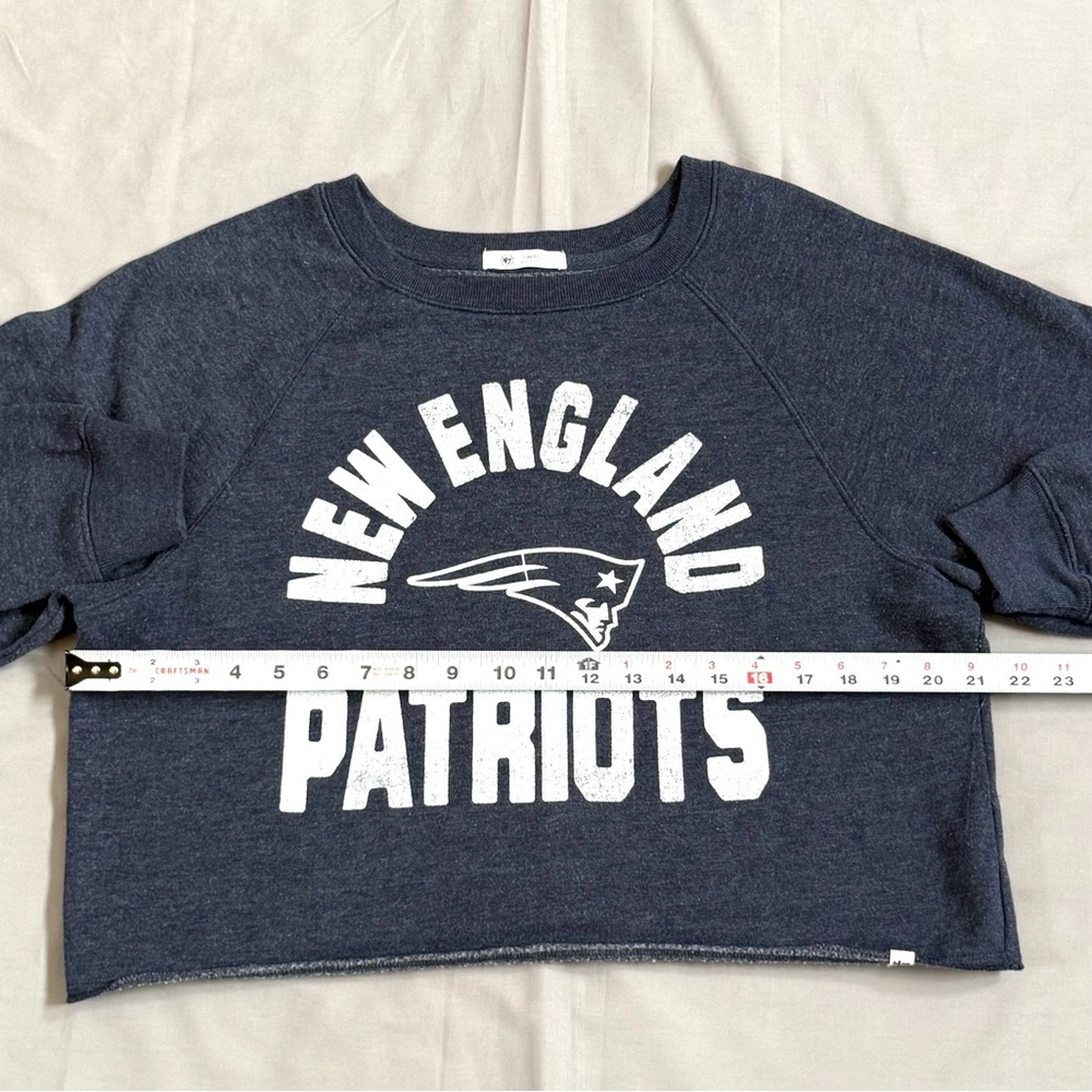 47 brand new england patriots Cropped Crewneck Many Blue Sweater Size Small - Picture 3 of 5